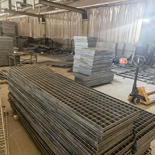 平台钢格板钢格栅排水与通风效果